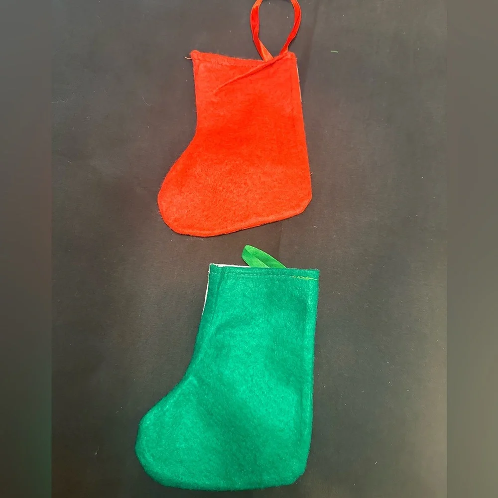 🎄🎁 Buffalo Plaid Christmas Stocking Set “Green MC/Red Tree“ - Picture 2 of 5